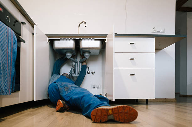 Professional Plumbing technician working in Hye, TX
